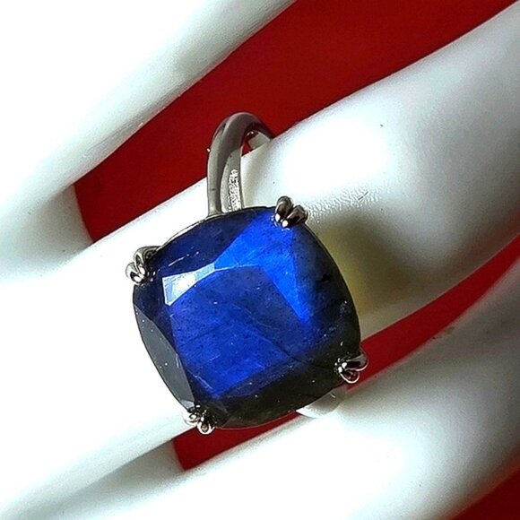 925 Sterling Silver Ring with Natural Labradorite 1.3x1.3cm Gemstone - Picture 3 of 7